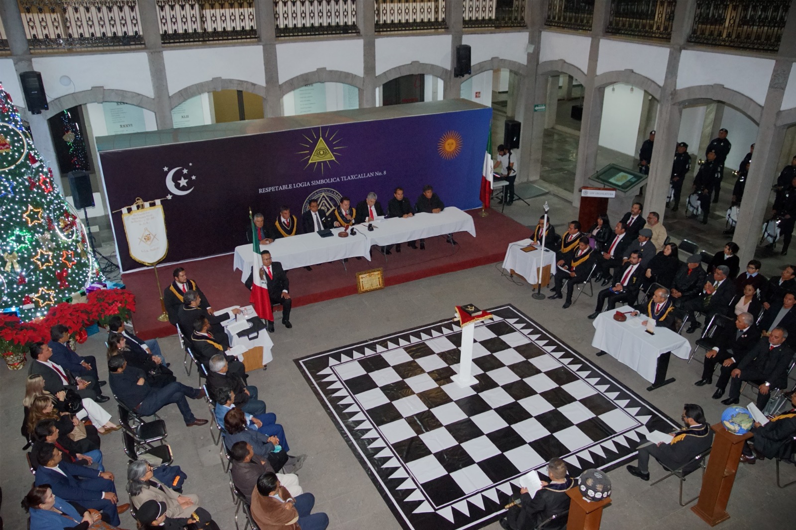 Rector de la UATx recibe el Galardón al Ciudadano Ejemplar